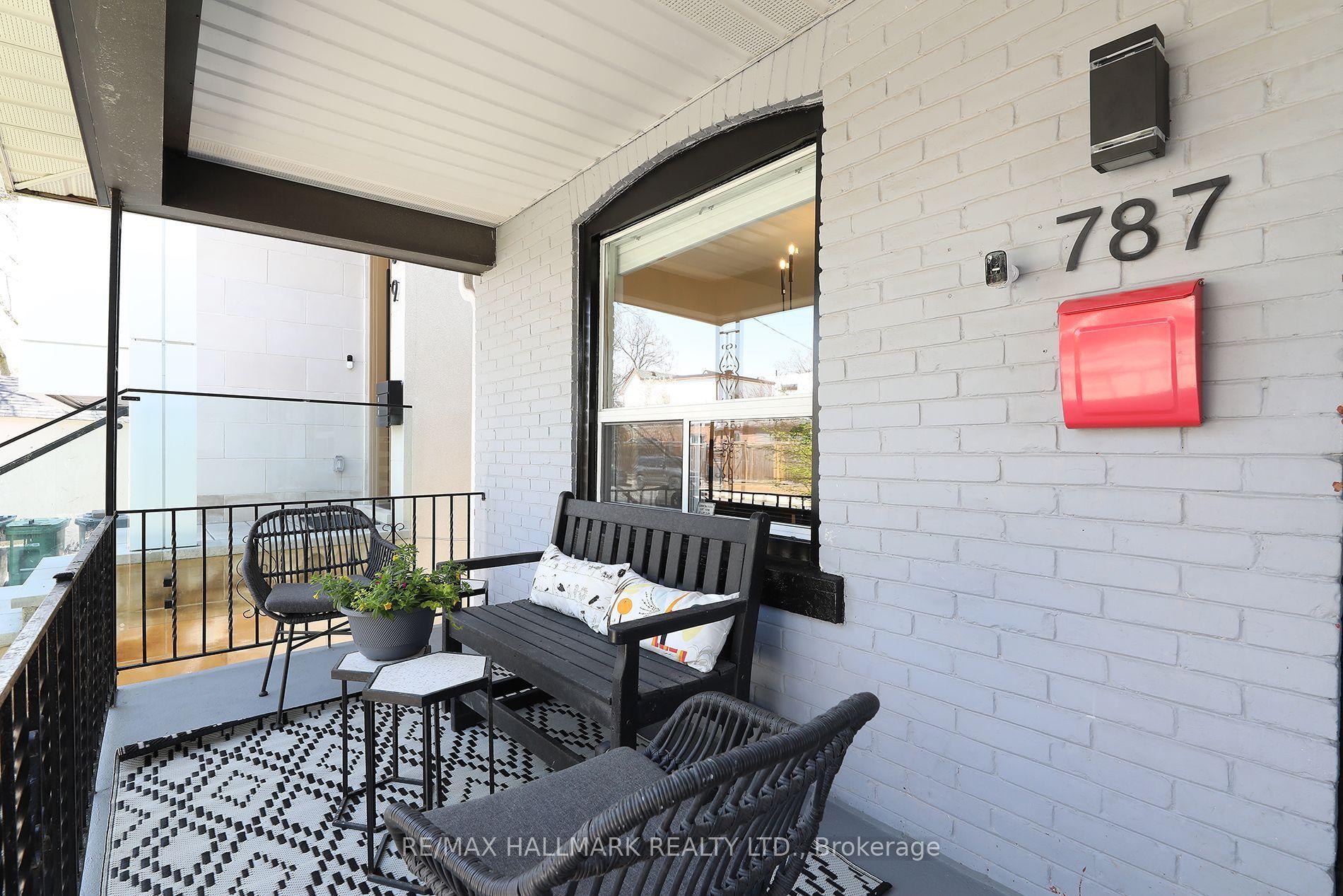 787 Sammon Avenue — photo 1