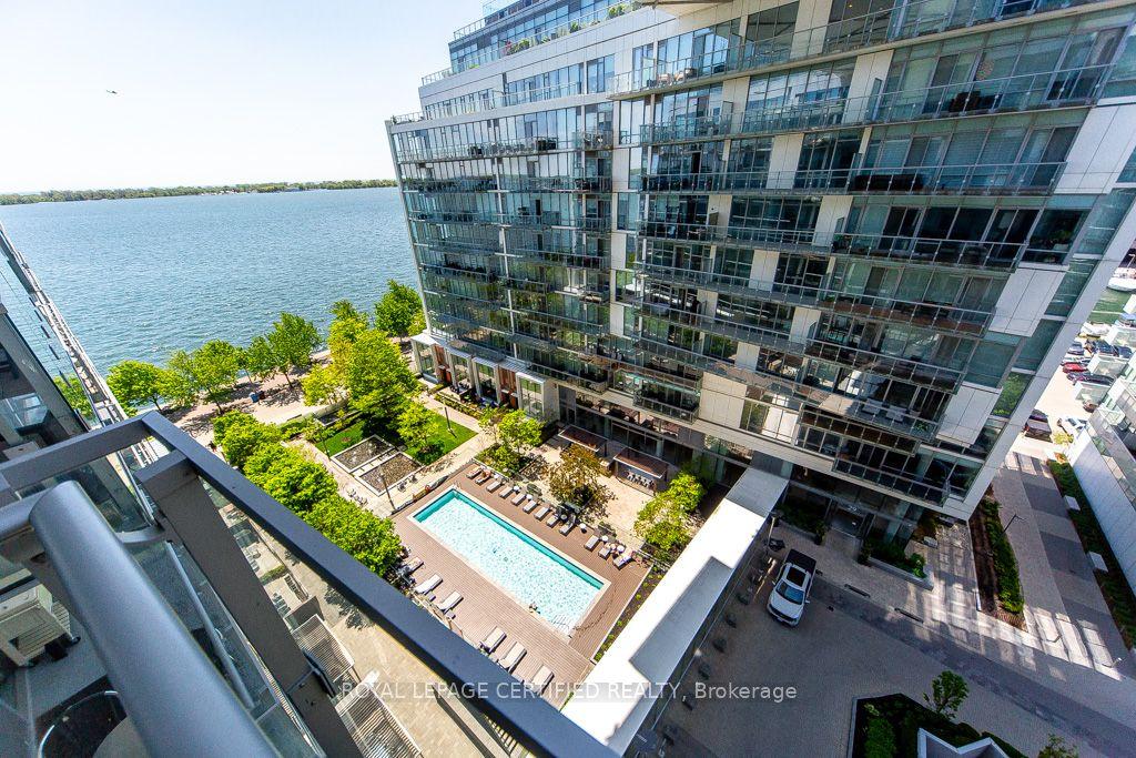 29 Queens Quay Street E 928 #928 — photo 1