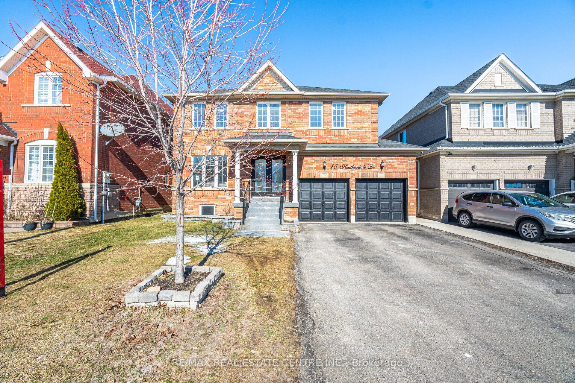 15 Heatherdale Drive — photo 1