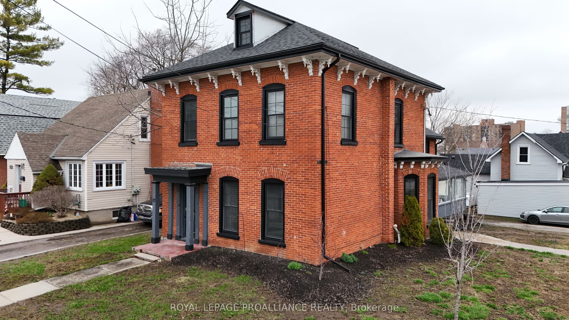 83 Cedar Street — photo 1