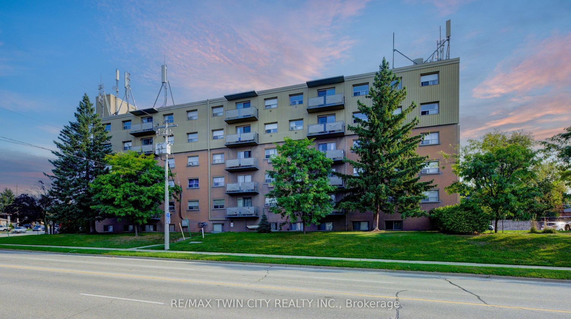 283 Fairway Road N 201 #201, Kitchener — Condo for sale, photo 1