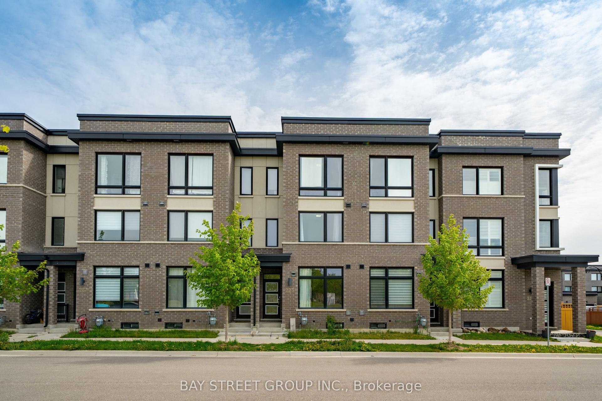 223 Webb Street — photo 1