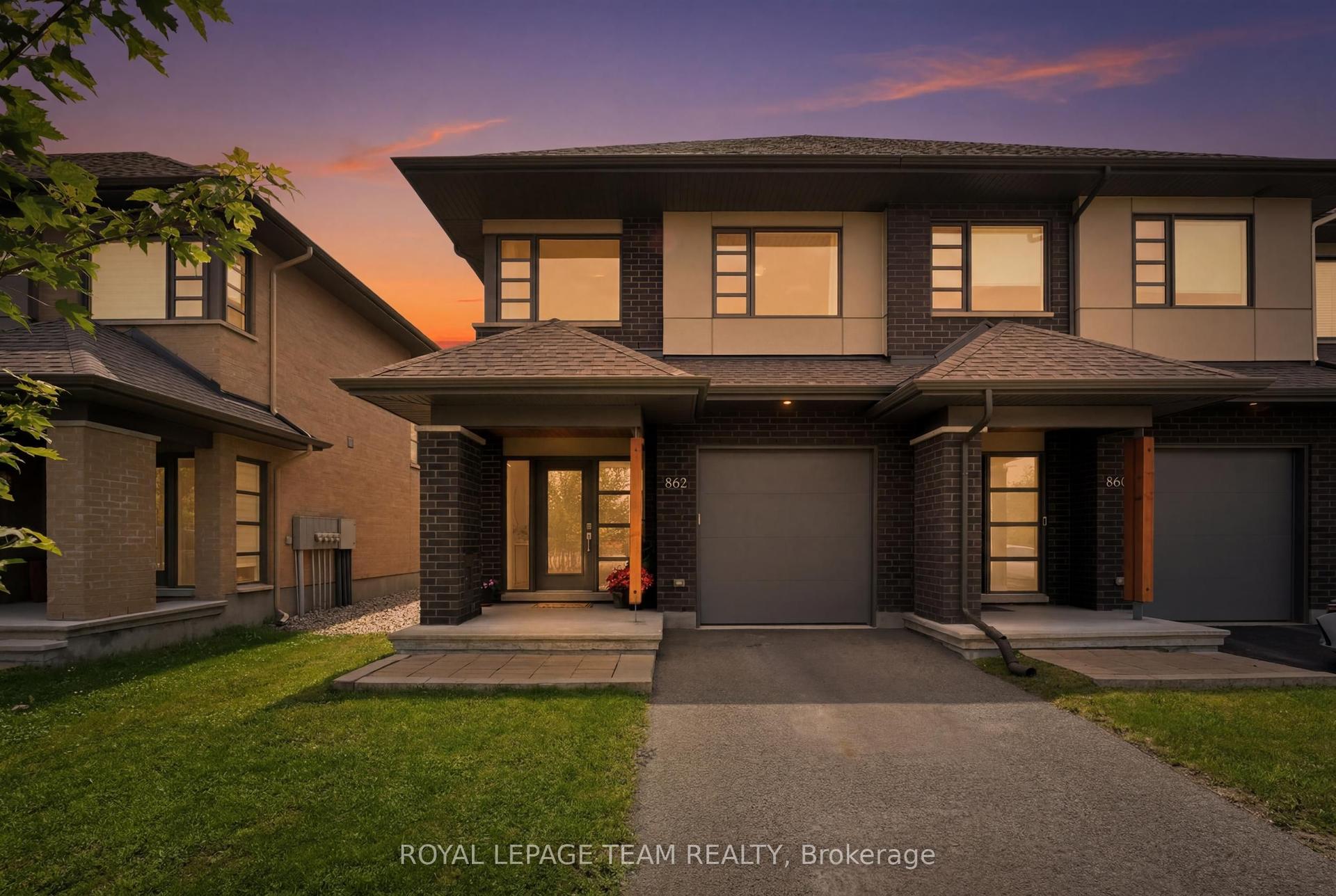 862 Quartet Avenue, Blossom Park - Airport and Area — Townhouse for sale, photo 1
