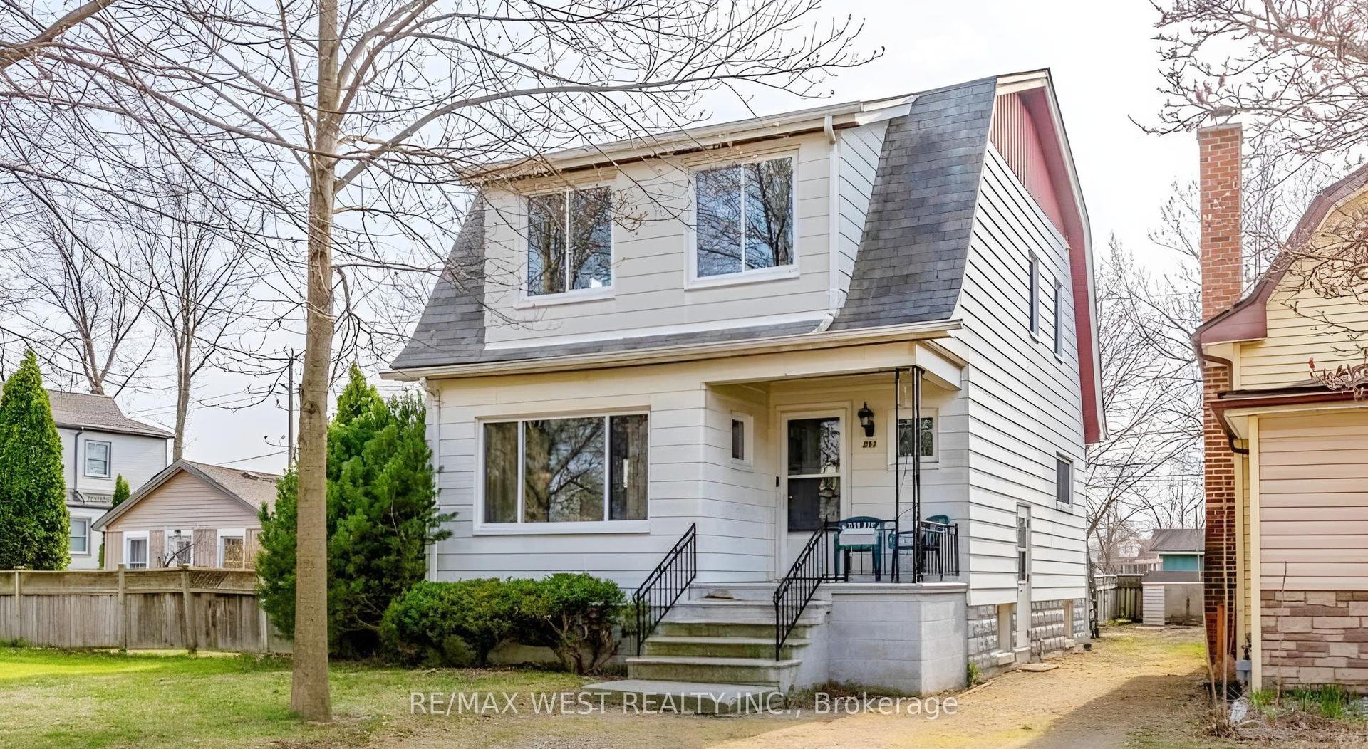 959 Westminster Boulevard — photo 1