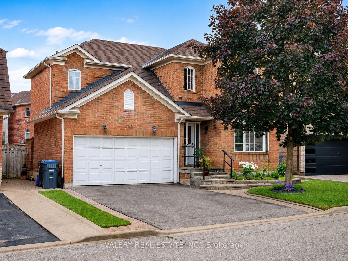 15 Silktop Trail, Brampton — Detached for sale, photo 1