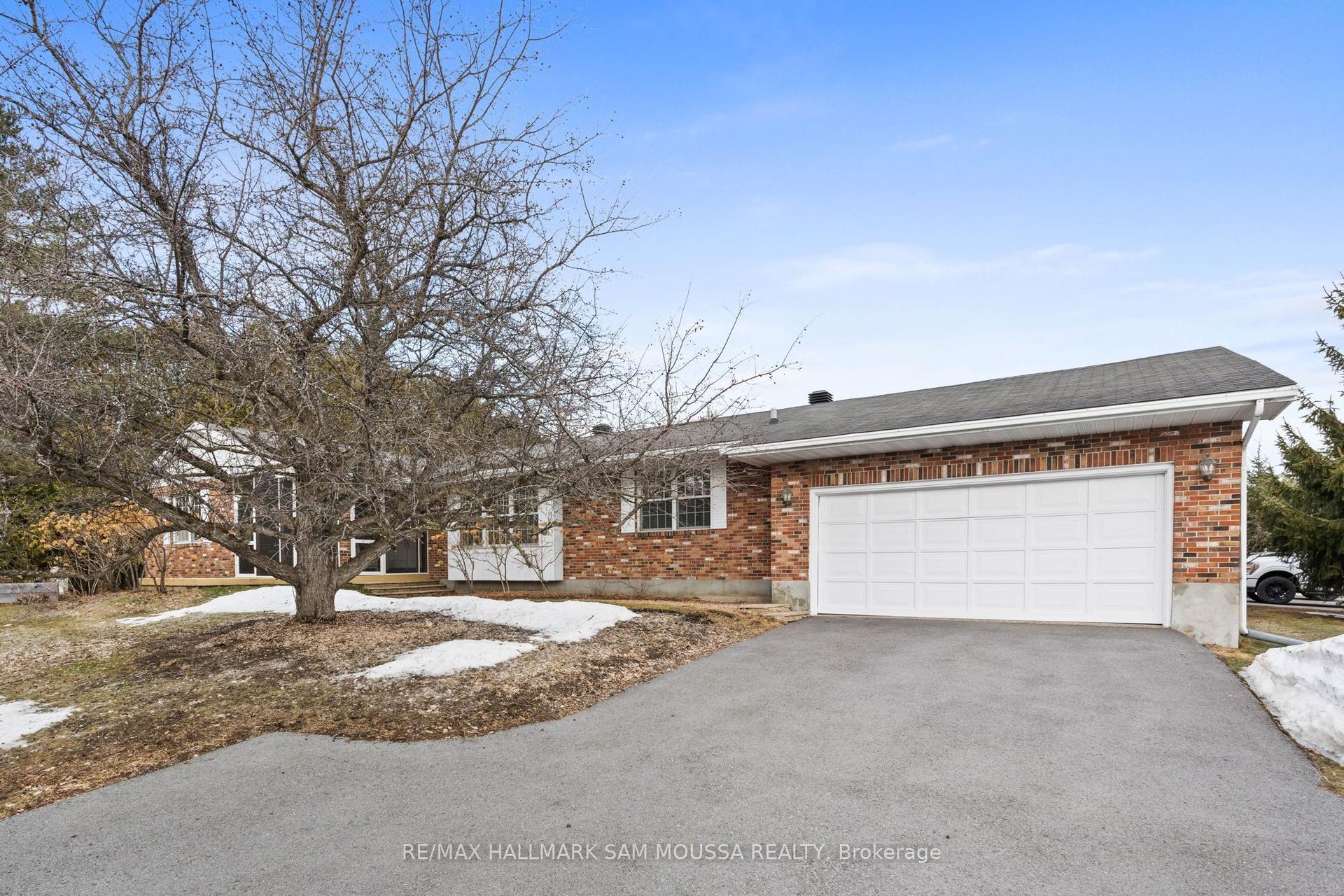 118 Juanita Avenue — photo 1