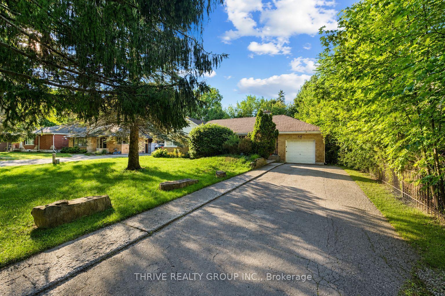 230 University Crescent Lower #Lower, London East — Detached for lease, photo 1