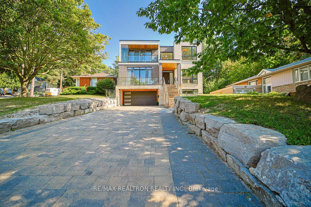 263 East Avenue, Toronto — Detached for lease, photo 1