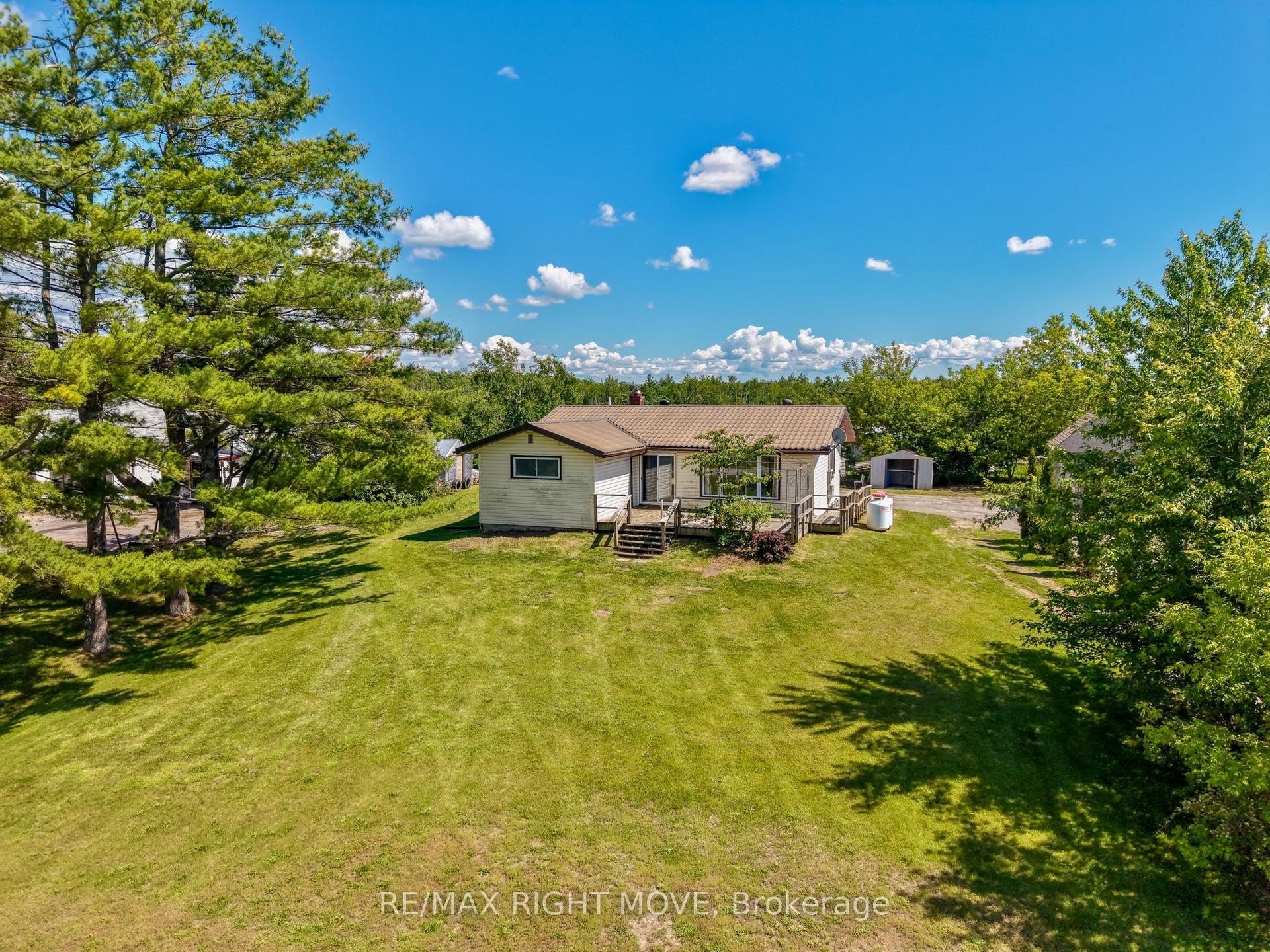 944 Portage Road — photo 1