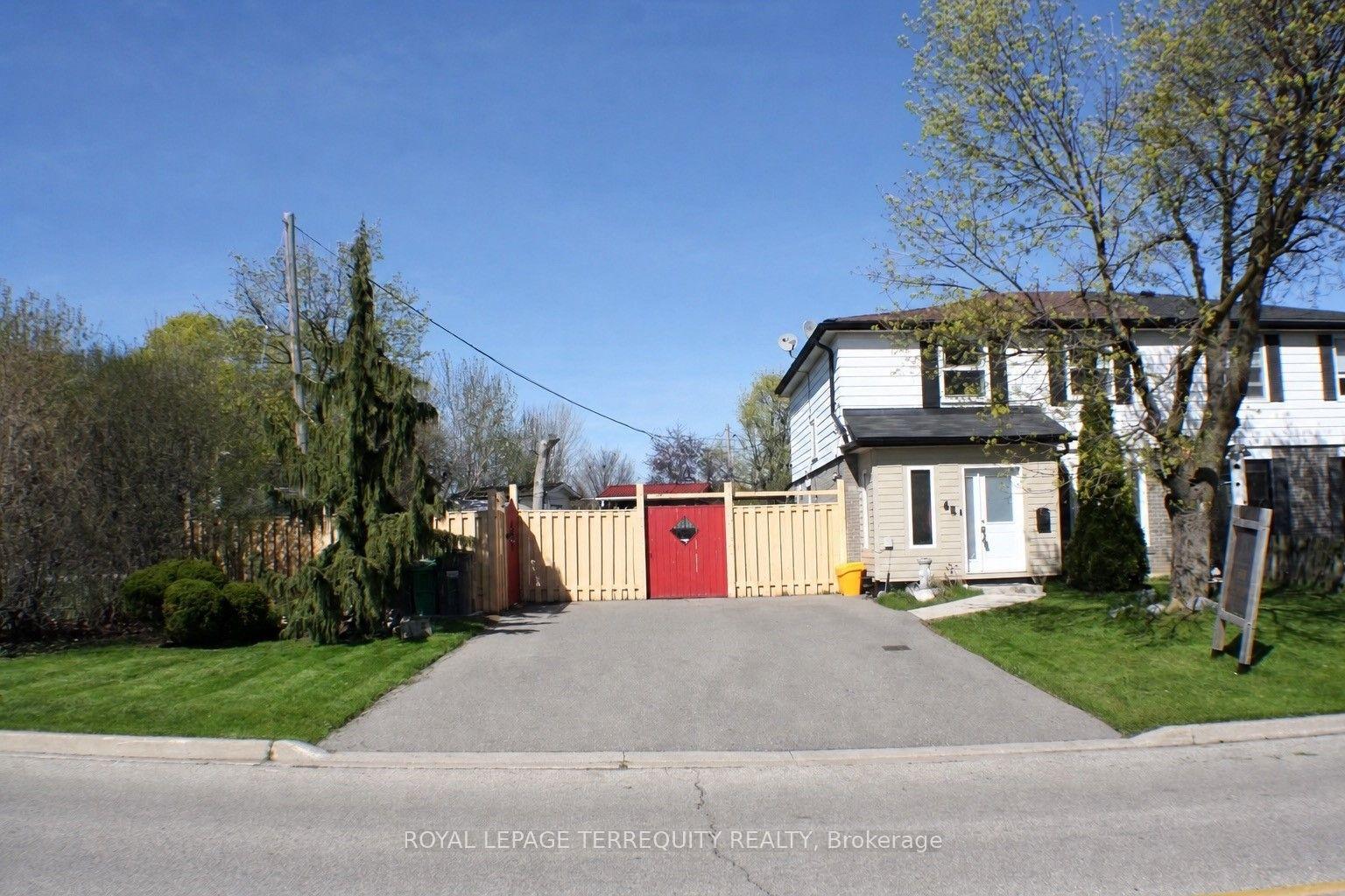 65 Dorset Drive — photo 1