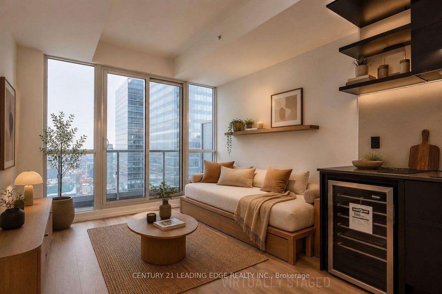 70 Temperance Street 4409 #4409, Toronto — Condo for sale, photo 1