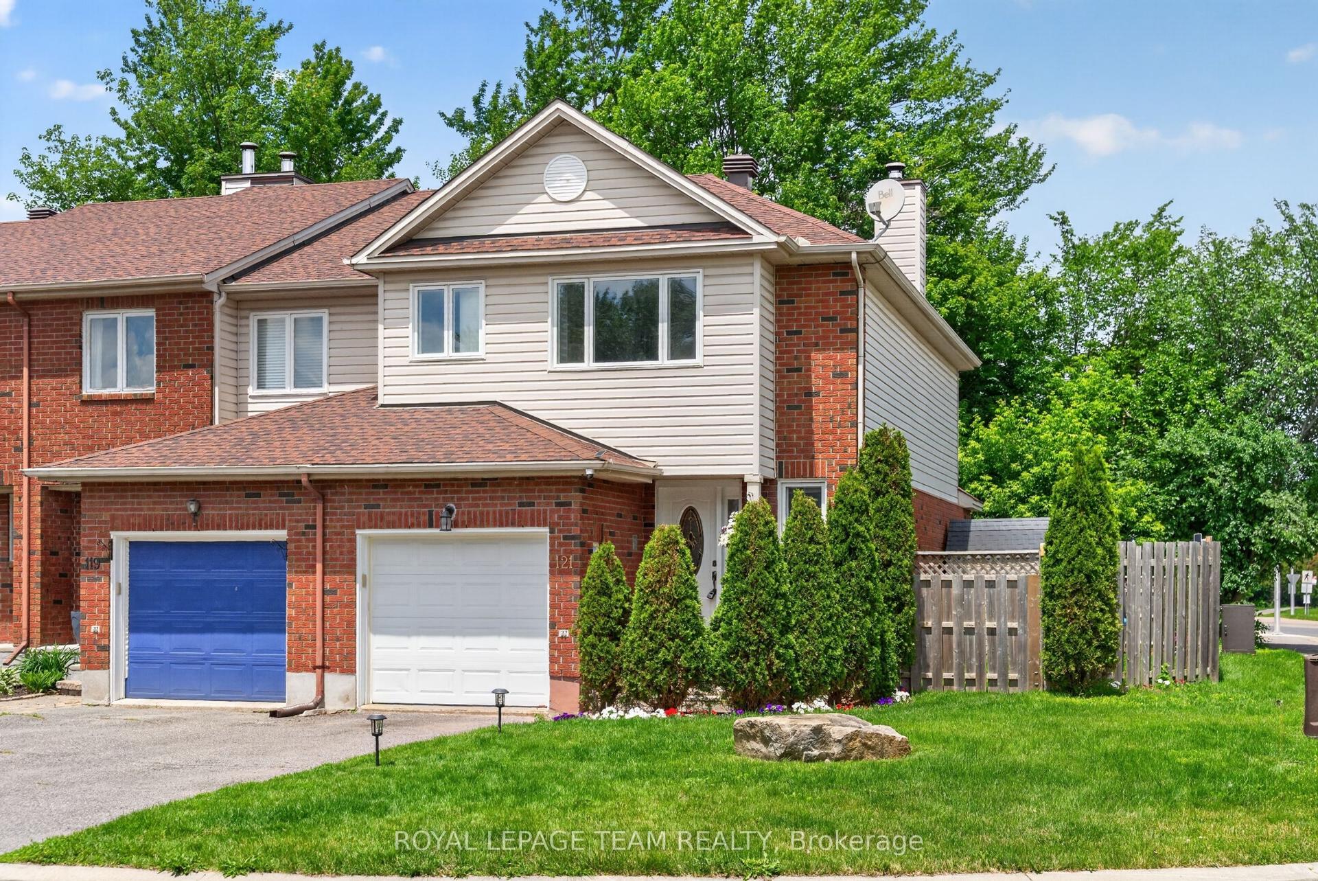 121 Cedarock Drive — photo 1