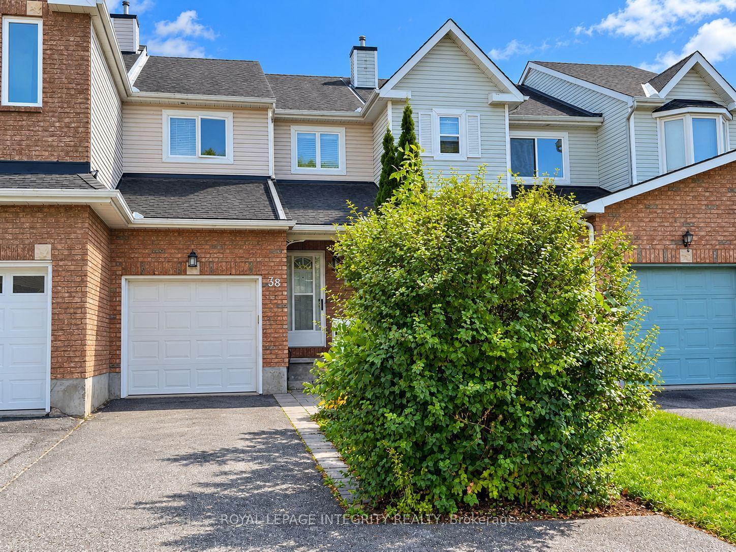 38 REDPATH Drive, Barrhaven — Townhouse for lease, photo 1