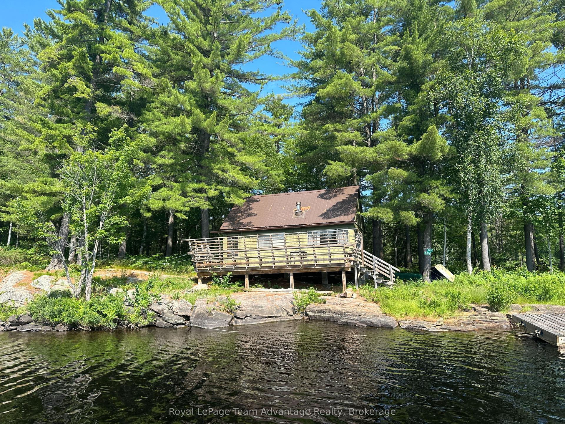 9075 Harris Lake Water, Whitestone — Detached for sale, photo 1