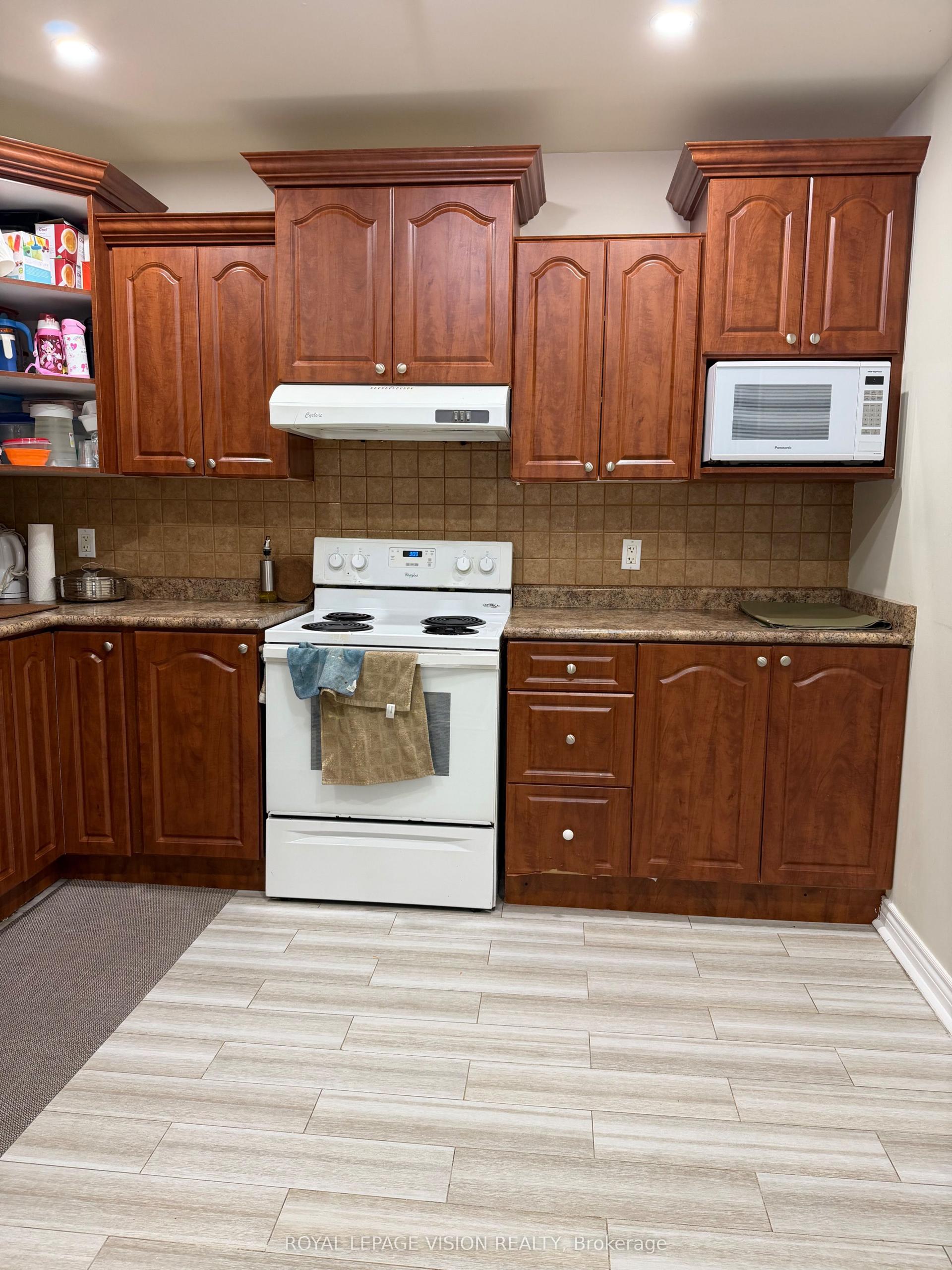25 Par Avenue Basement #Basement, Toronto — Detached for lease, photo 1