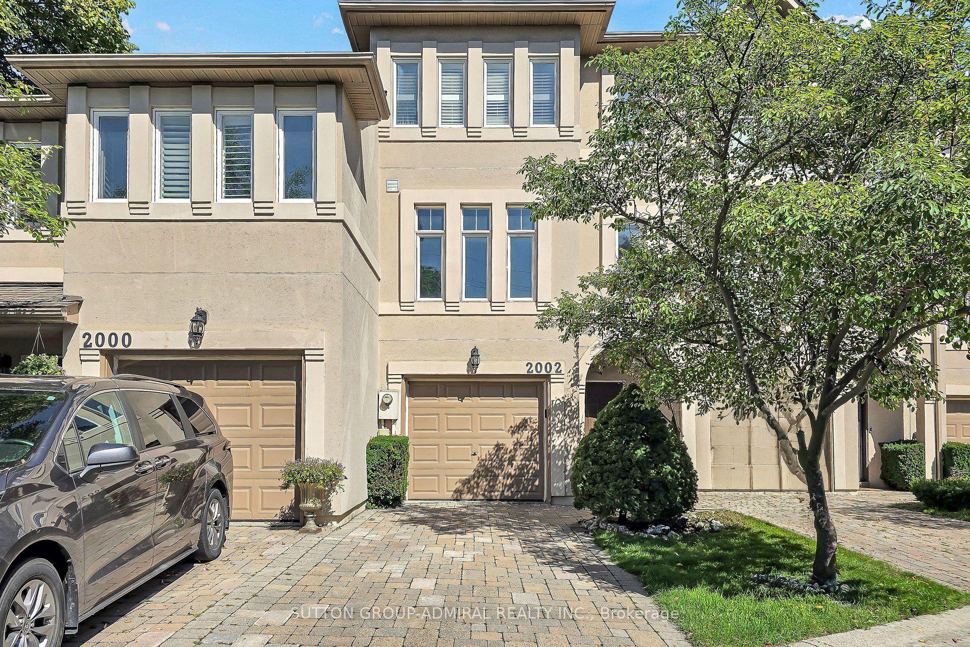 2002 John Street, Markham — Townhouse for sale, photo 1