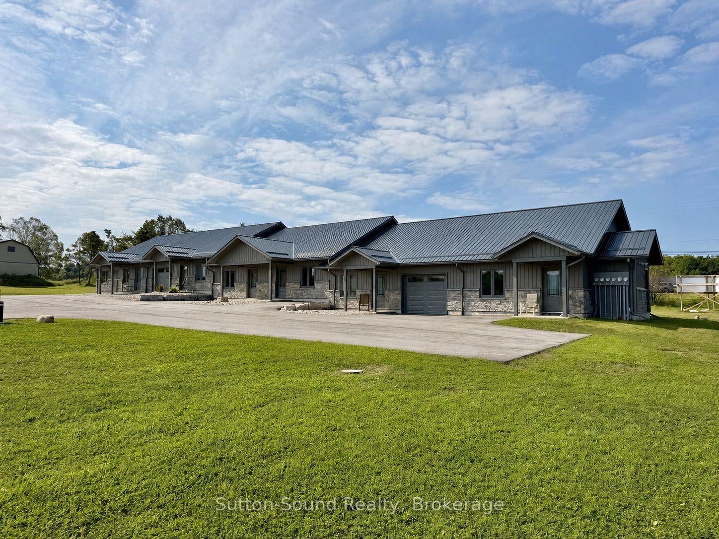 18 Maple Golf Crescent 3 #3, Northern Bruce Peninsula — Townhouse for lease, photo 1