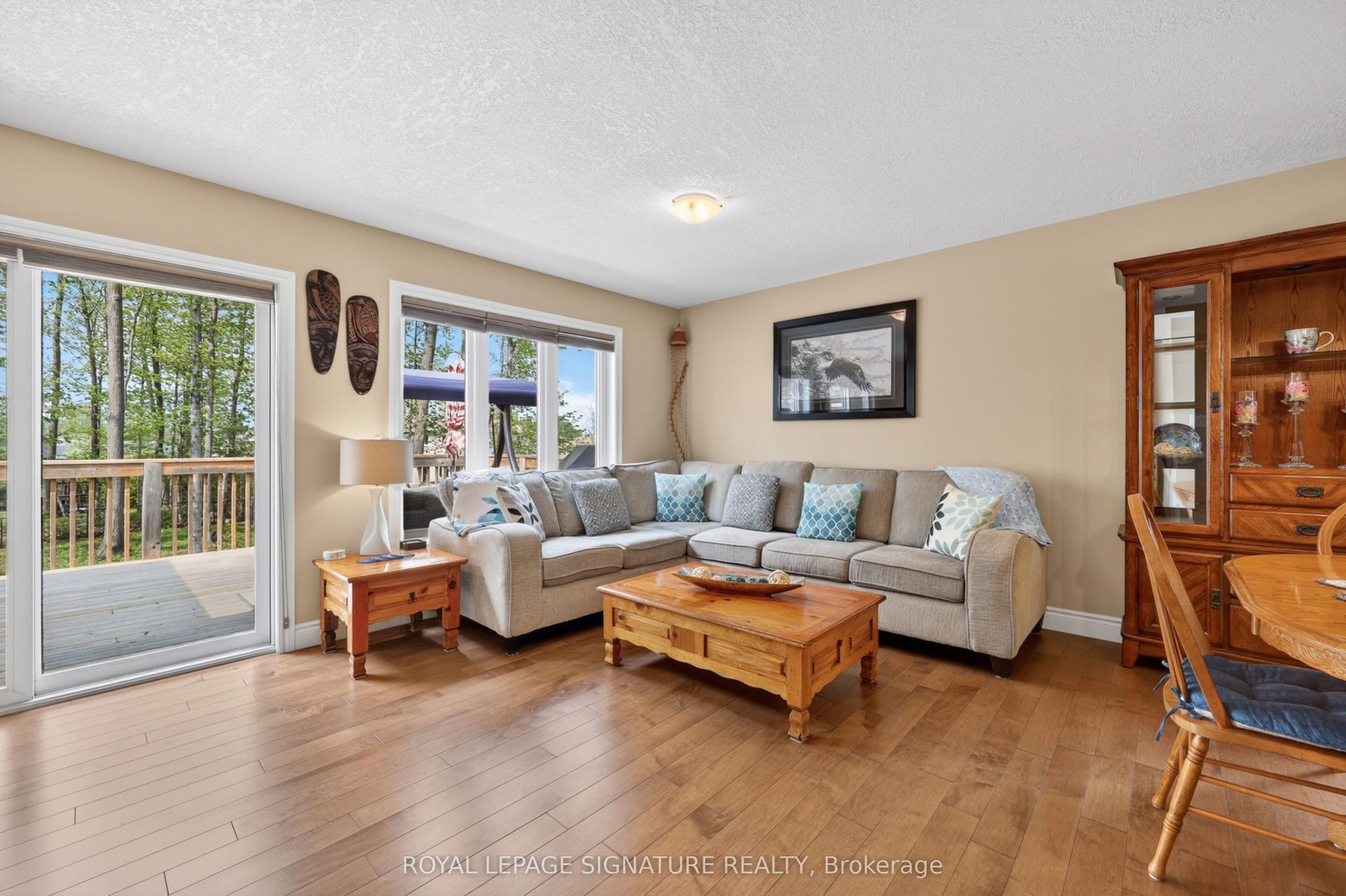 22 Hunter Avenue, Tay — Detached for sale, photo 1