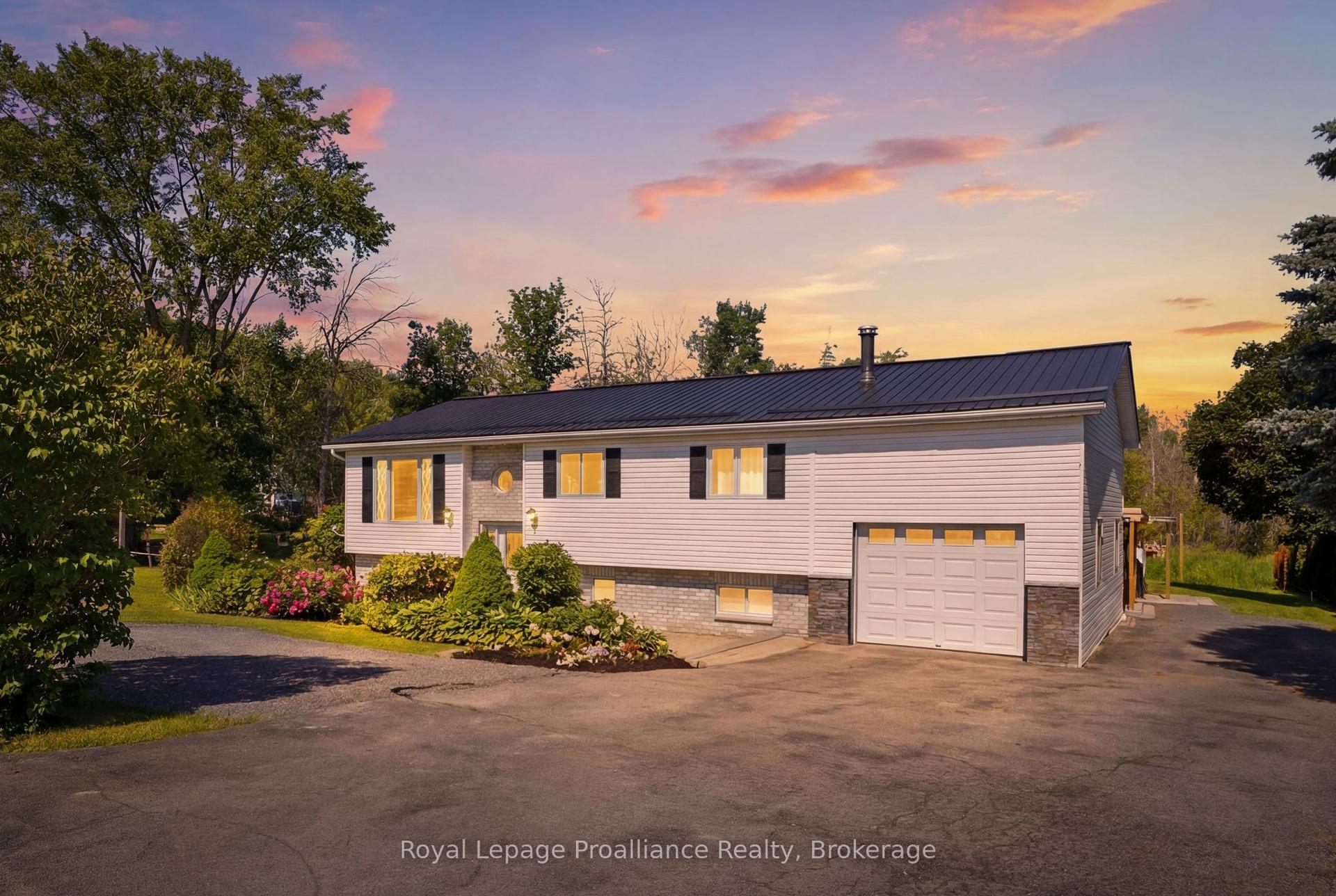 13 Forester Drive, Quinte West — Detached for sale, photo 1