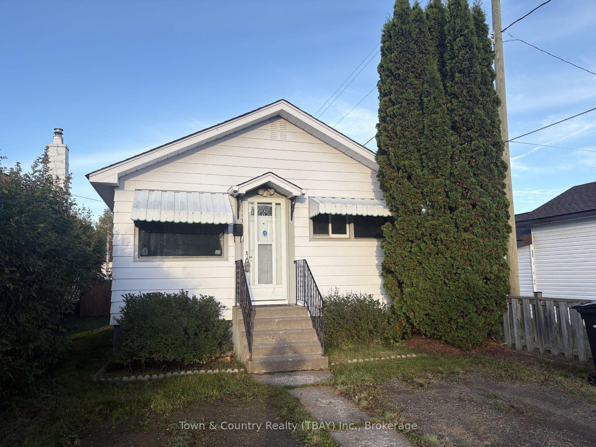1113 Crawford Avenue, Thunder Bay — Detached for sale, photo 1