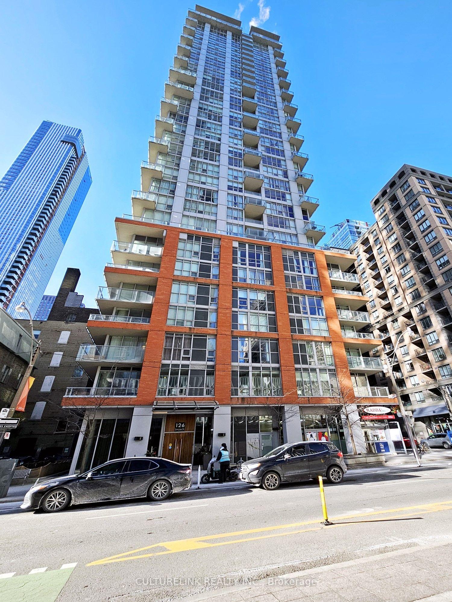 126 Simcoe Street 707 #707, Toronto — Condo for lease, photo 1