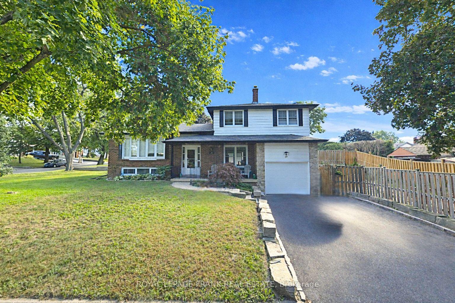 489 Crestwood Drive — photo 1