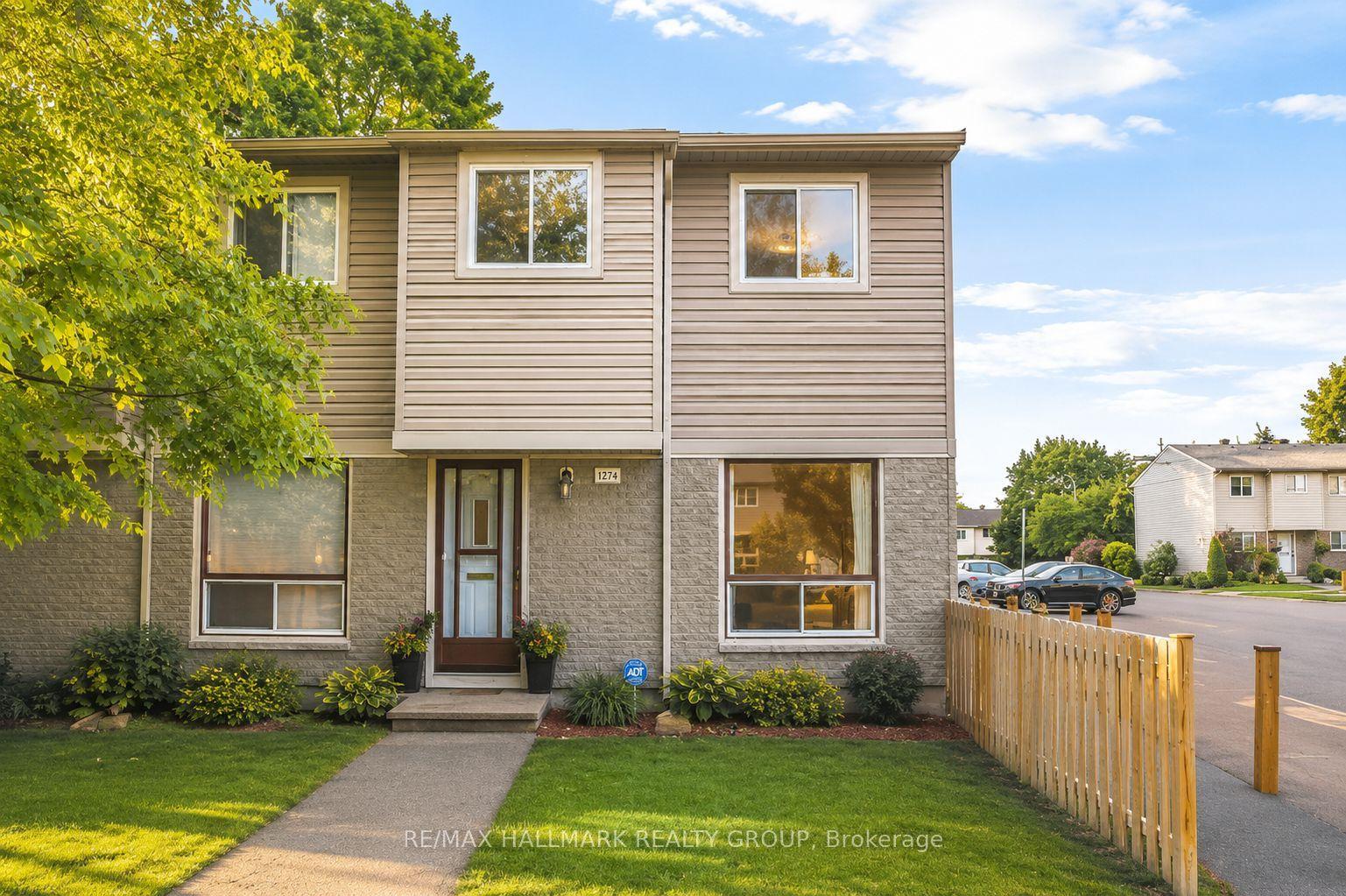 1374 PEREZ Crescent — photo 1