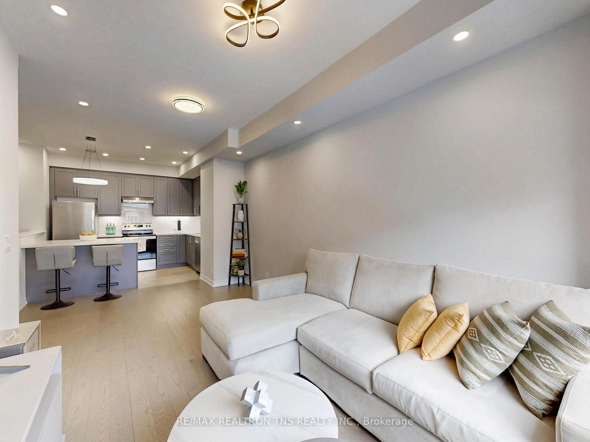 16 Herman Gilroy Lane — photo 1