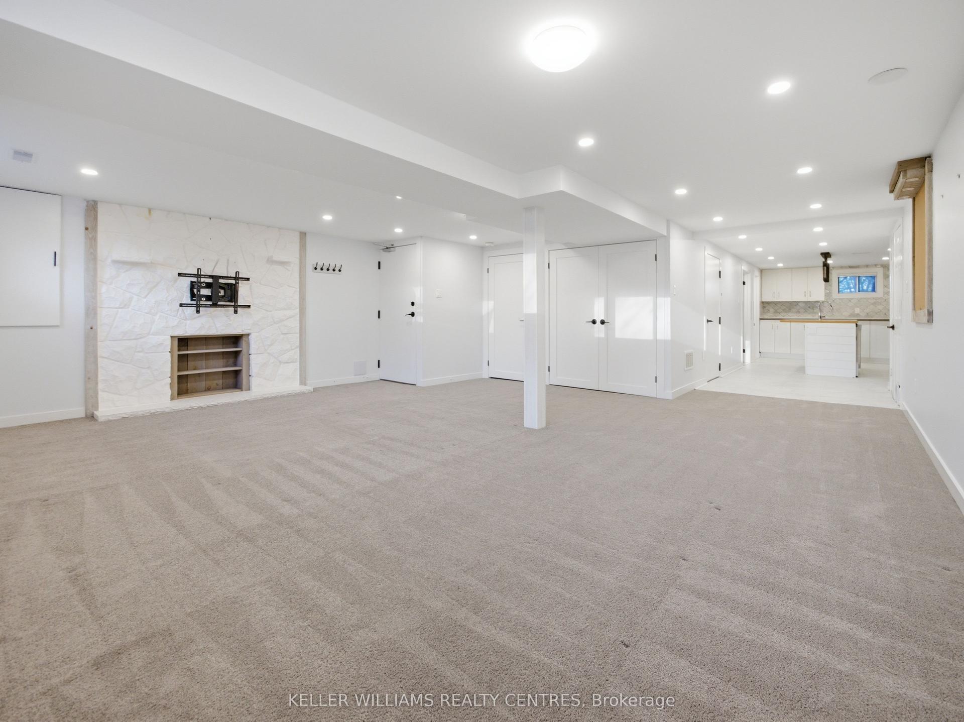 25 Townsend Avenue Unit B #Unit B — photo 1