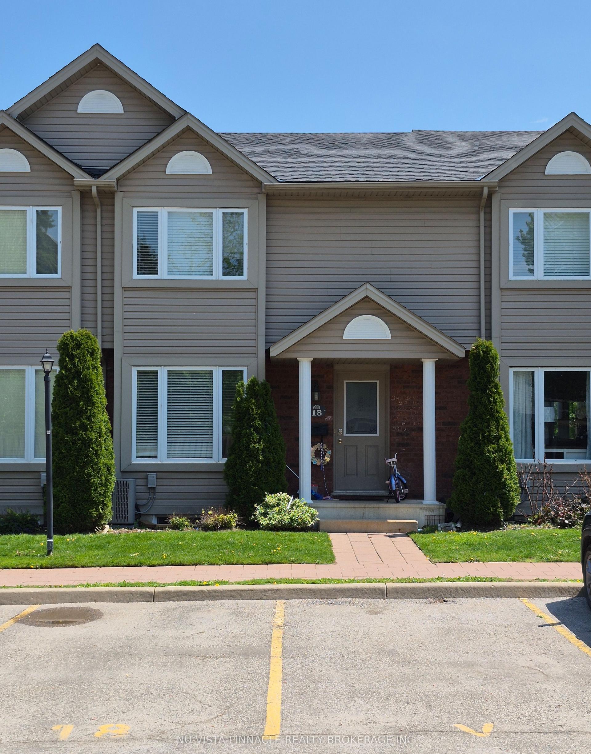 780 Fanshawe Park Road E 18 #18 — photo 1