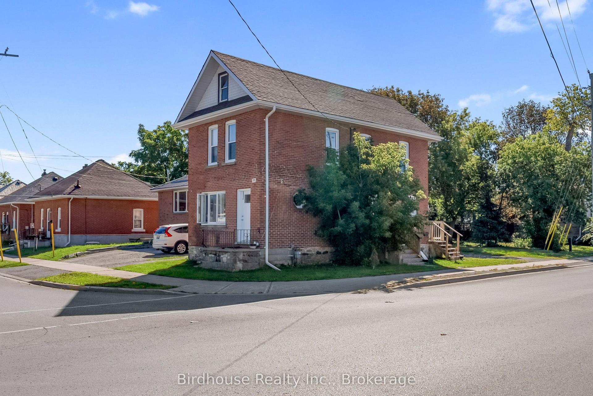 99 Durham Street W, Kawartha Lakes — Detached for sale, photo 1