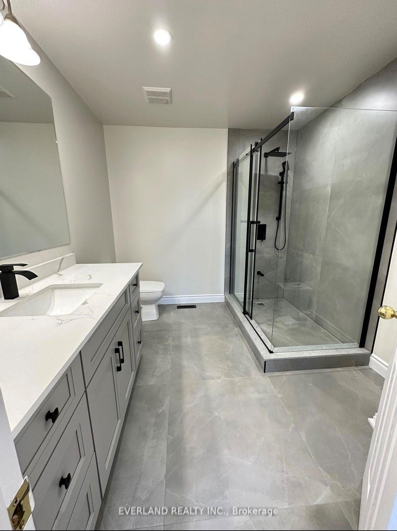 7 Bassett Avenue — photo 1