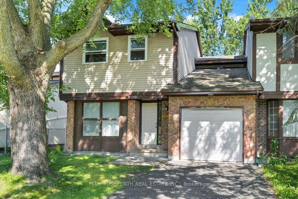 2523 Hunters Point Crescent, Blossom Park - Airport and Area — Semi-Detached for lease, photo 1