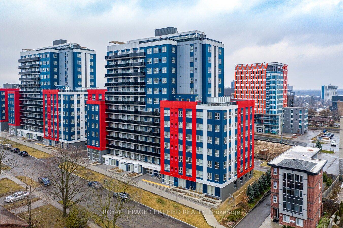 258A Sunview Street E 1718 #1718 — photo 1