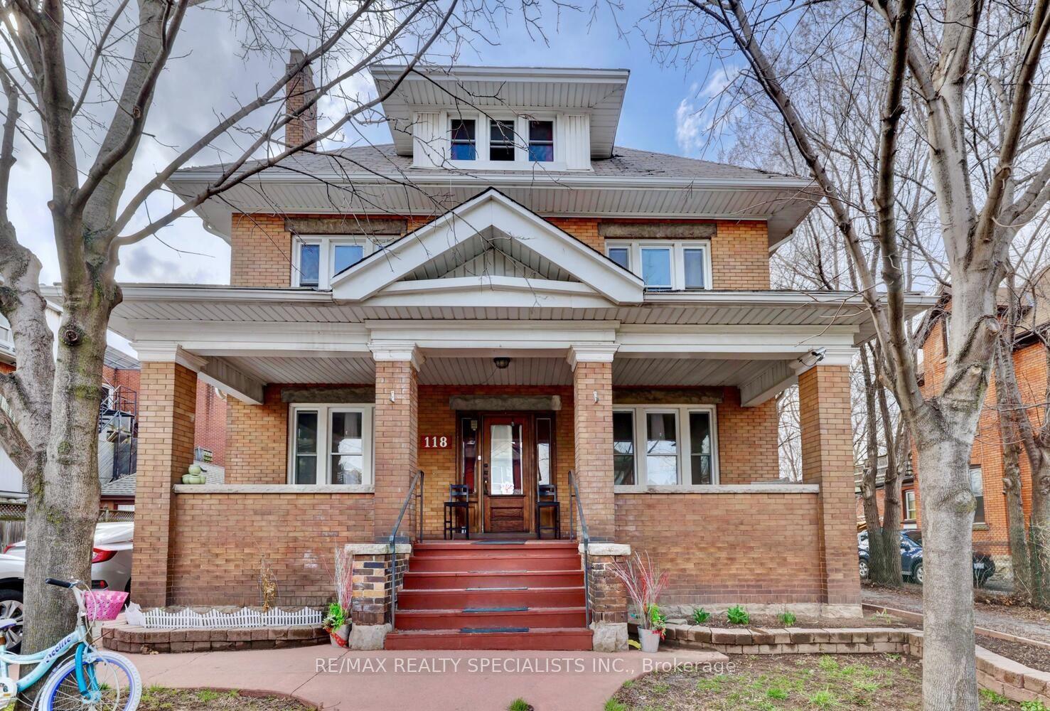 118 Fairholt Road S 3rd Flr #3rd Flr — photo 1