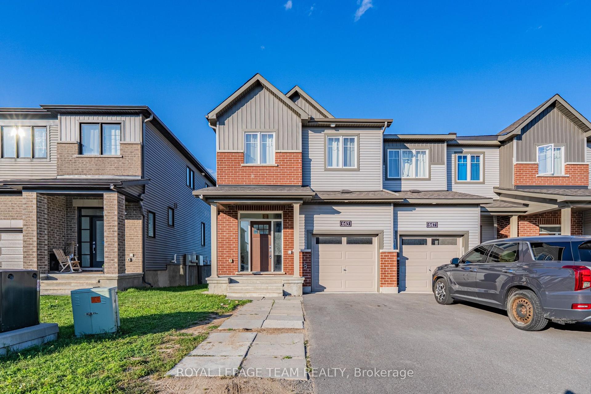 645 Hamsa Street, Barrhaven — Townhouse for lease, photo 1