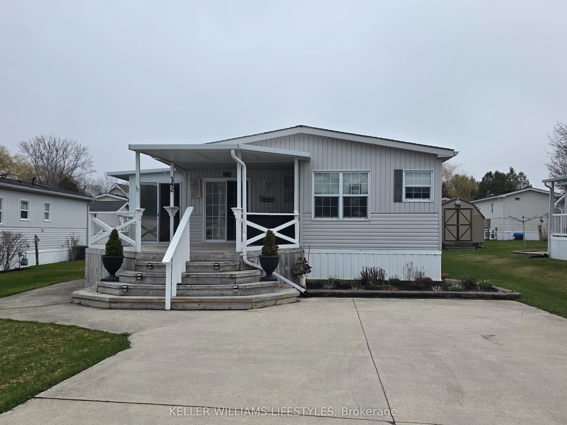 142 Sandbagger Crescent — photo 1