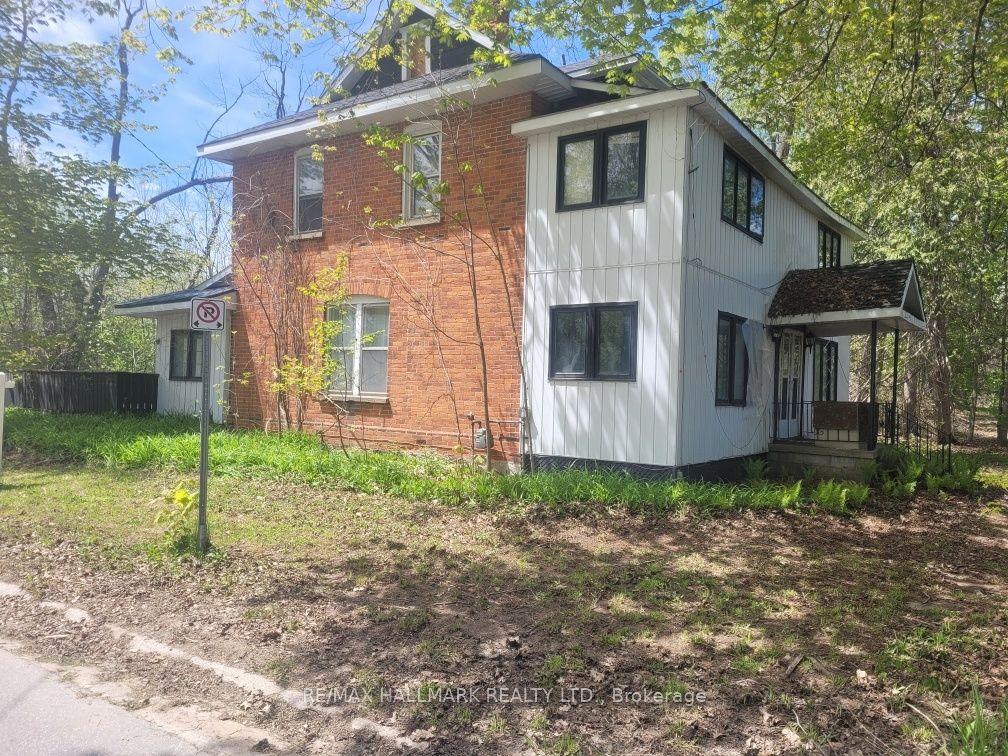 26 Lakeshore Road W, Oro-Medonte — Detached for sale, photo 1