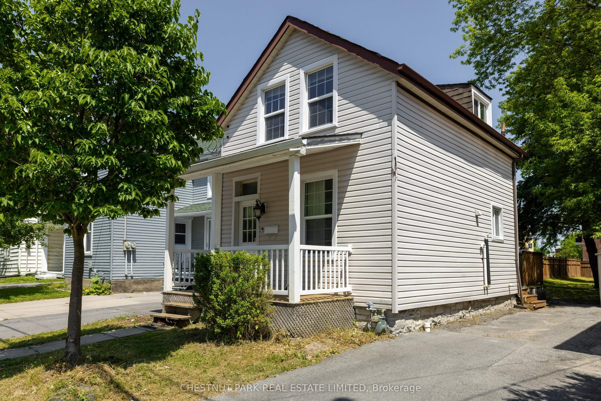 451 Albert Street, Kingston — Detached for sale, photo 1