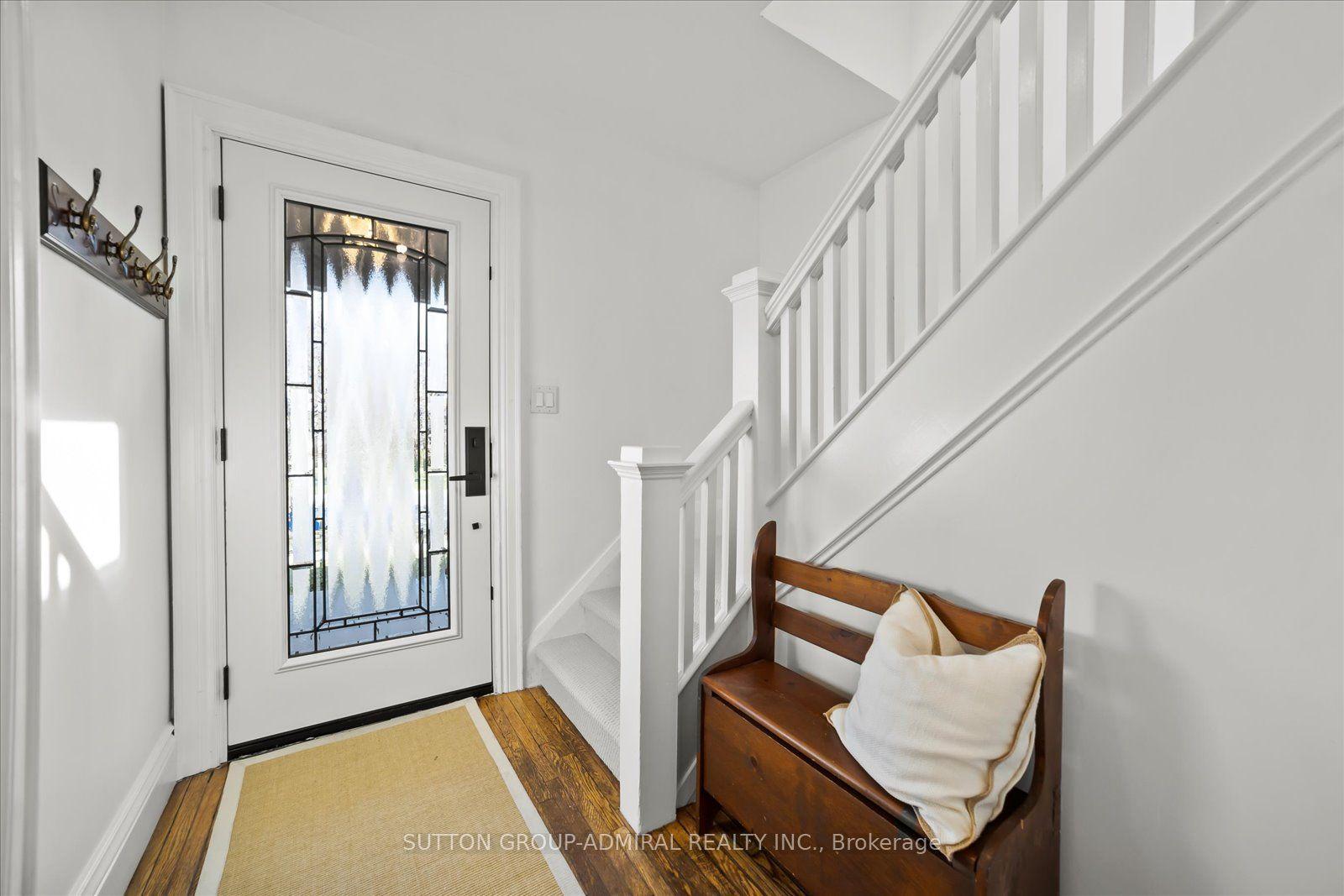 23 Westmoreland Avenue, Oshawa — Detached for sale, photo 1