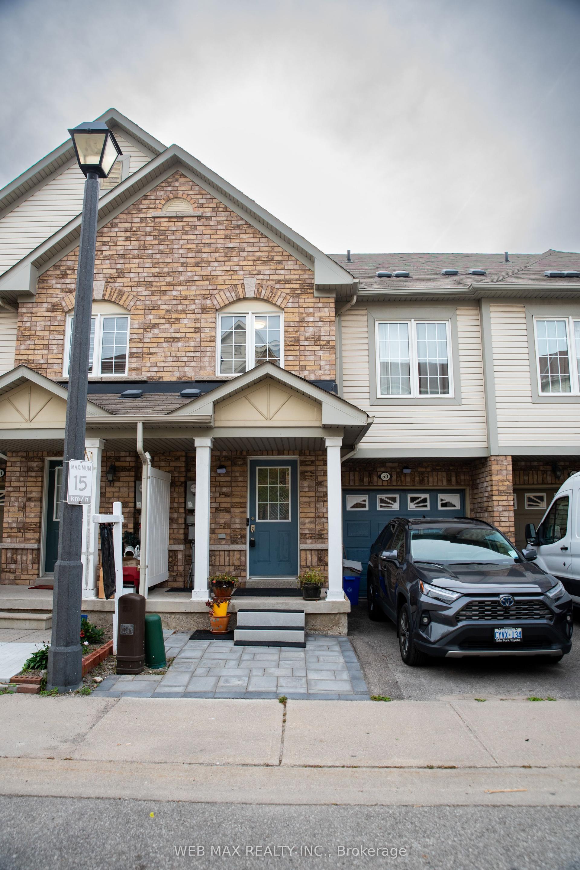 53 Ventura Lane, Ajax — Townhouse for sale, photo 1