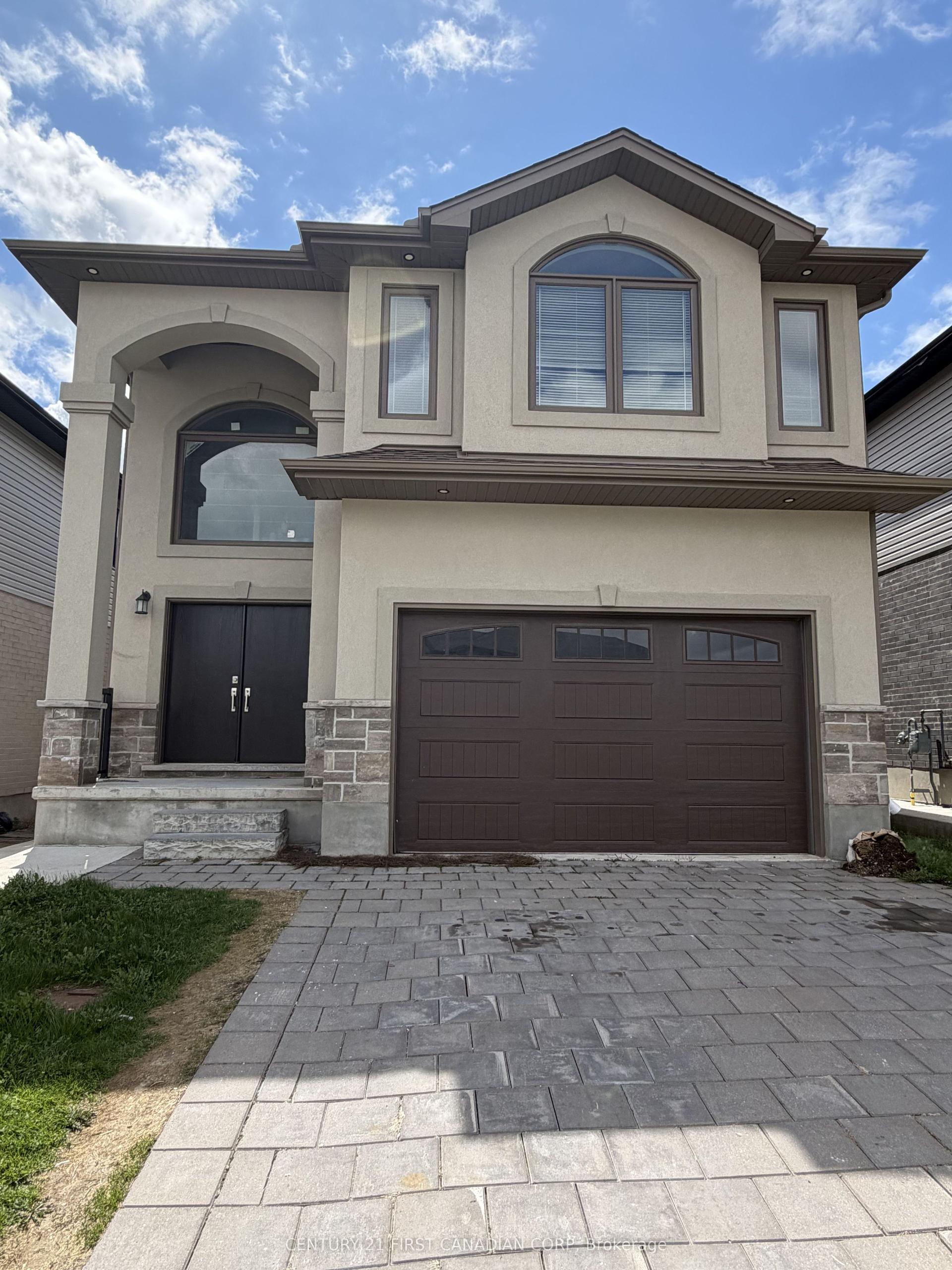 2779 Oriole Drive UPPER #UPPER — photo 1