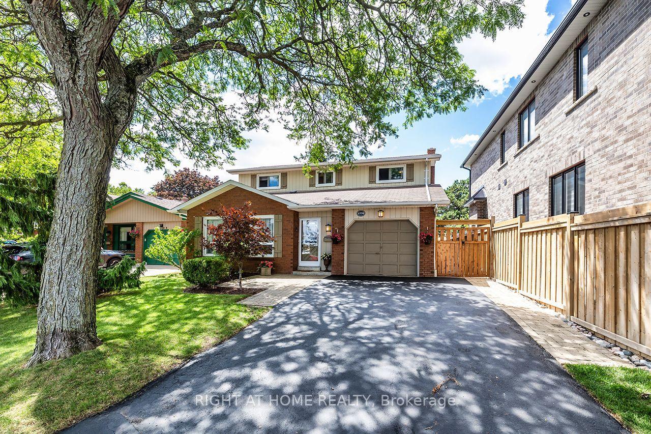1770 Spruce Hill Road, Pickering — Detached for sale, photo 1