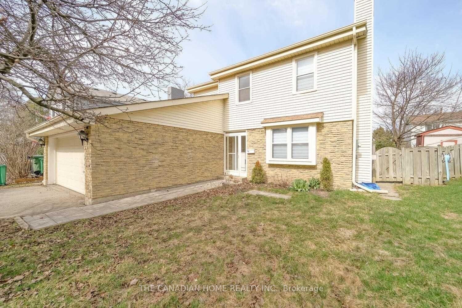 64 Somerset Drive, Brampton — Detached for lease, photo 1