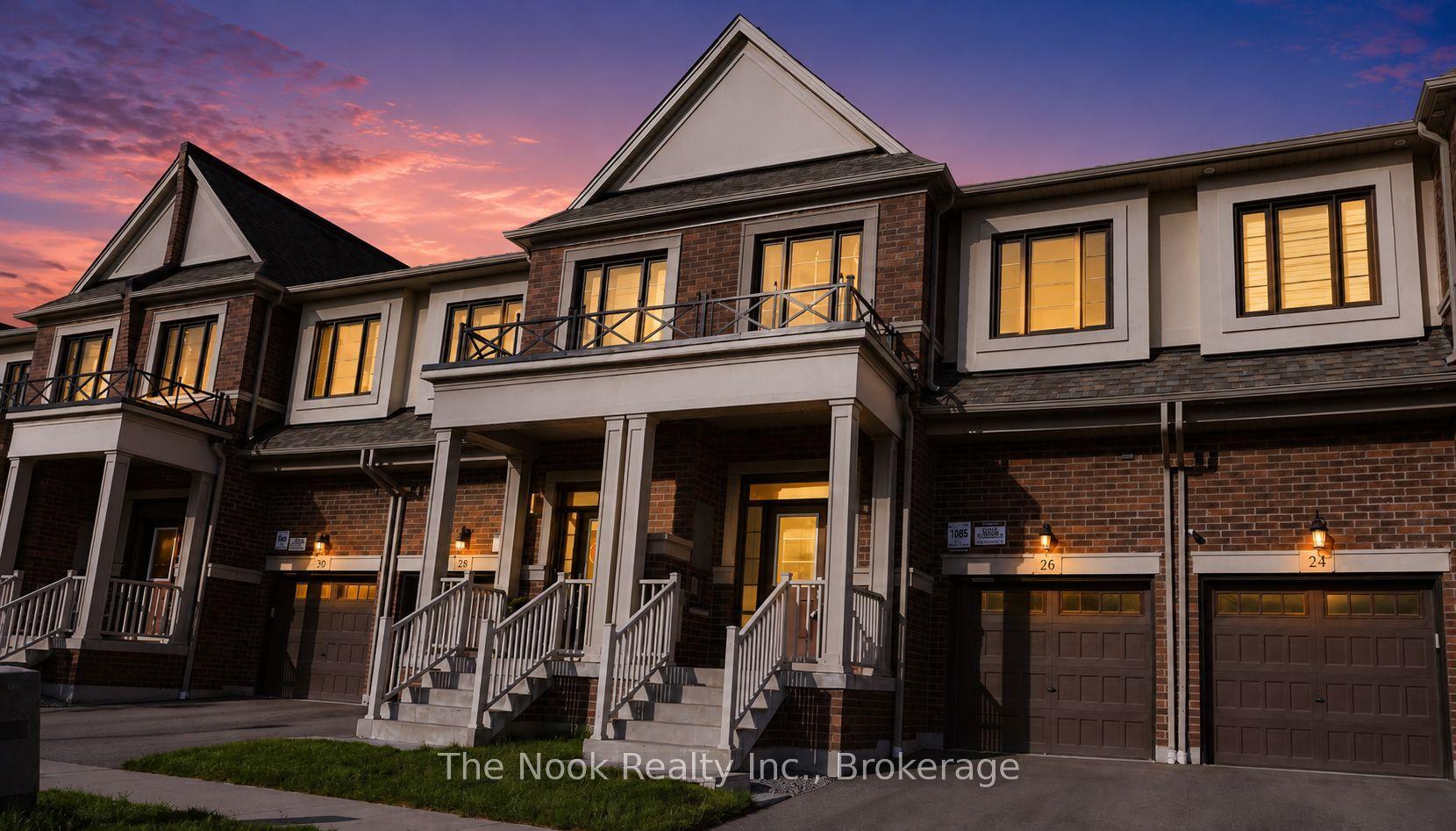 26 Louise Crescent, Whitby — Townhouse for lease, photo 1