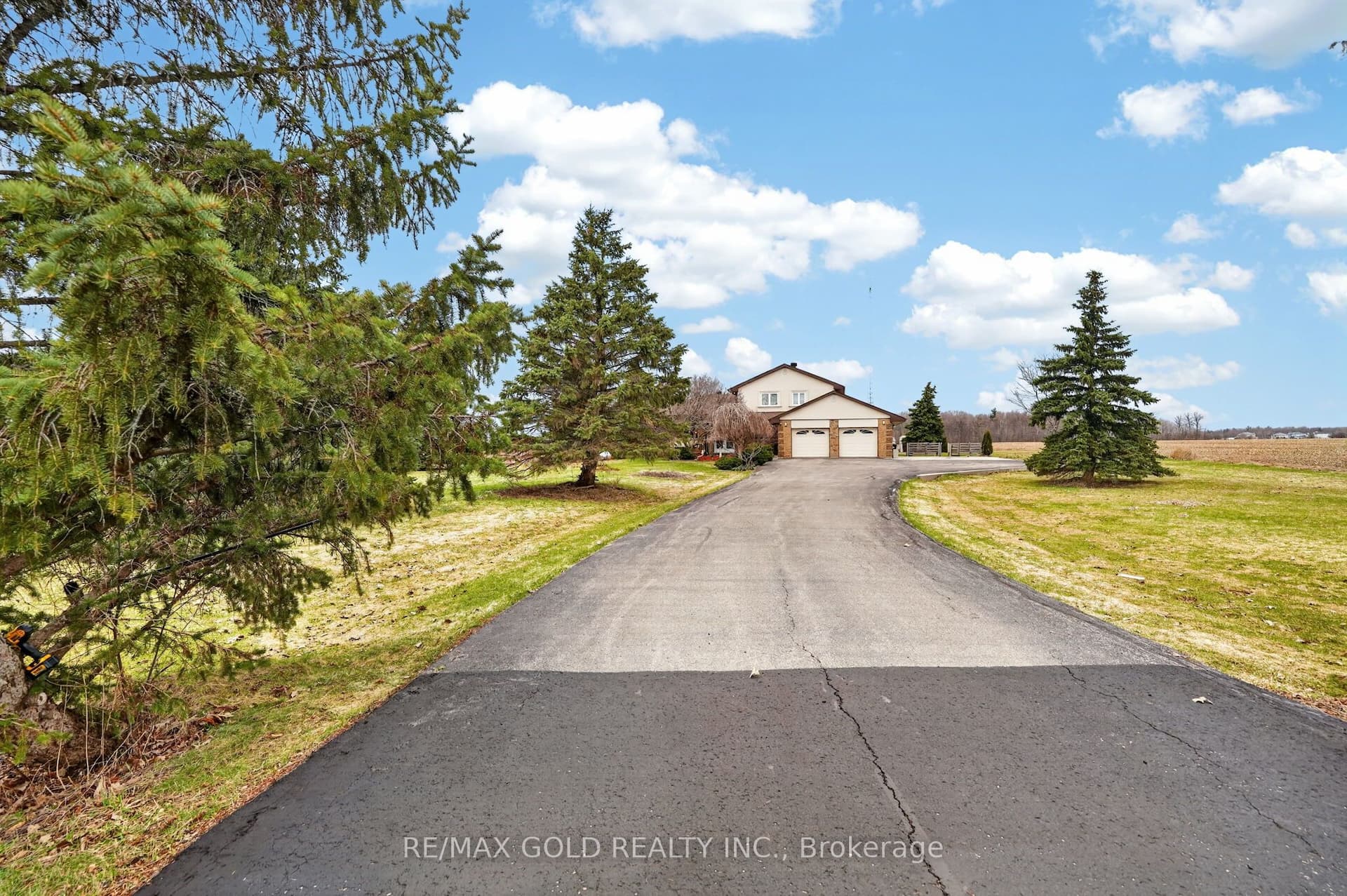 752 Old School Road — photo 1