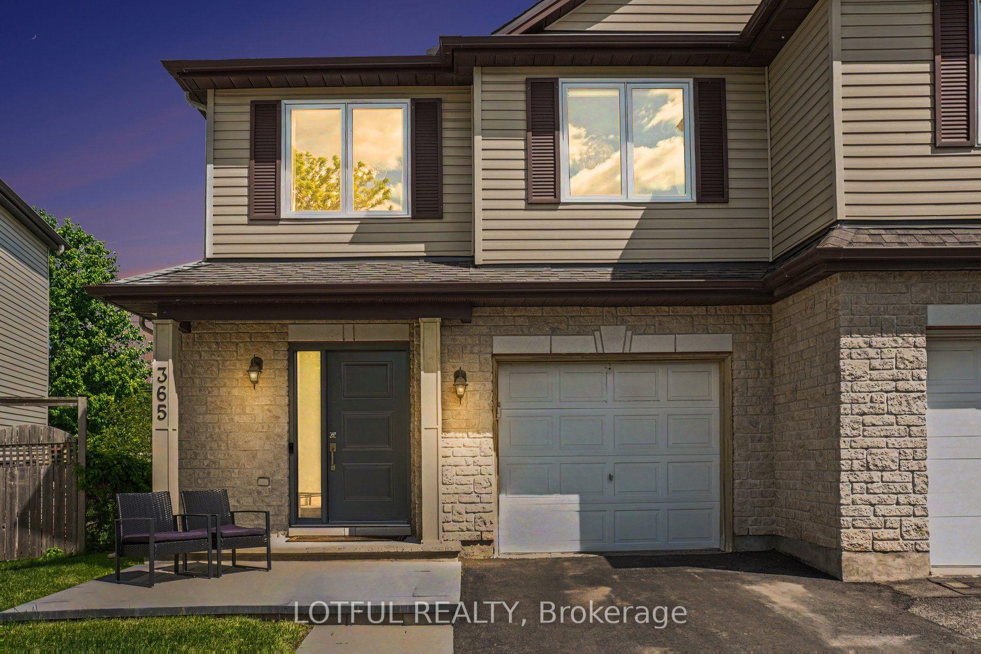365 Riversedge Crescent — photo 1