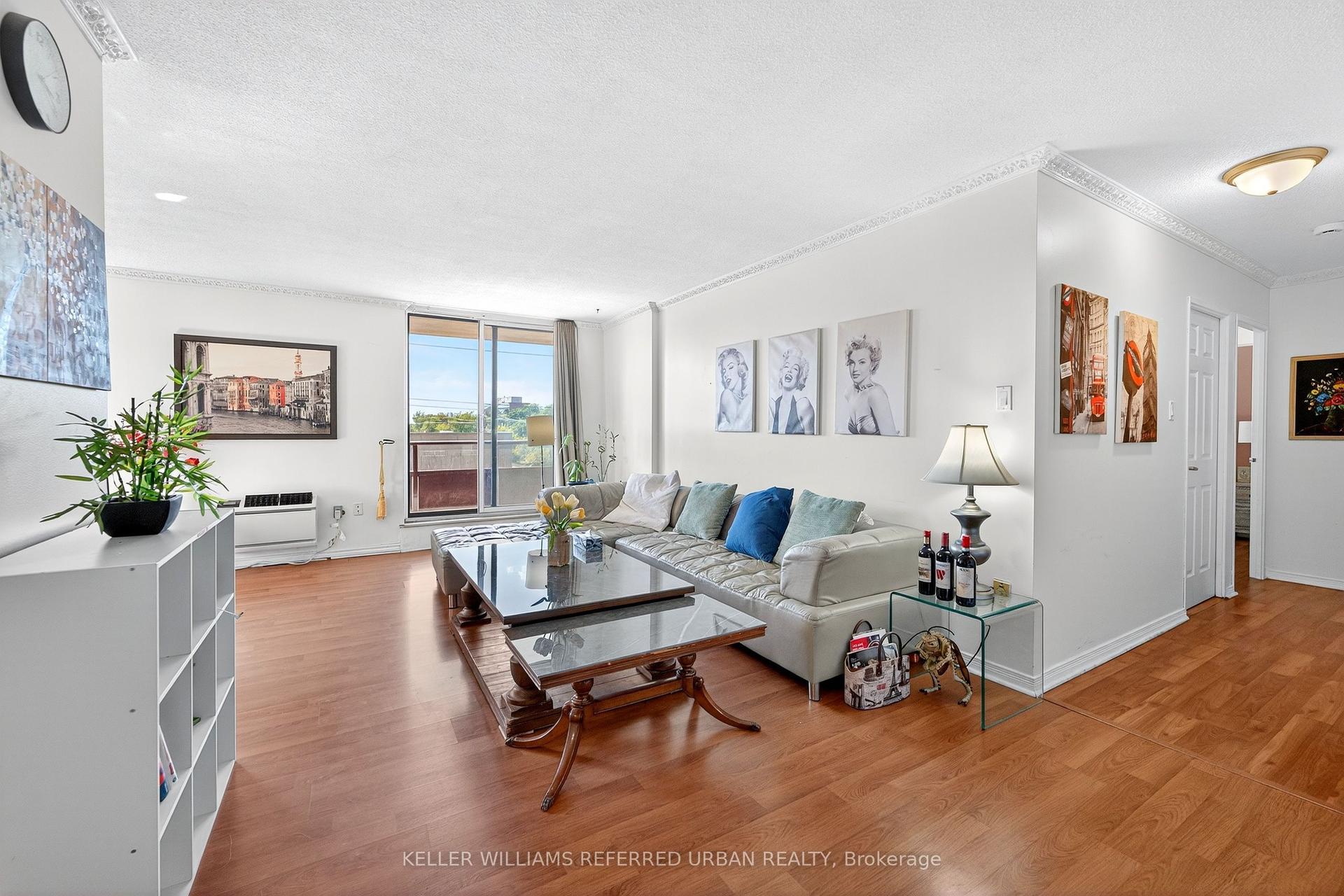 1881 Jane Street 401 #401 — photo 1