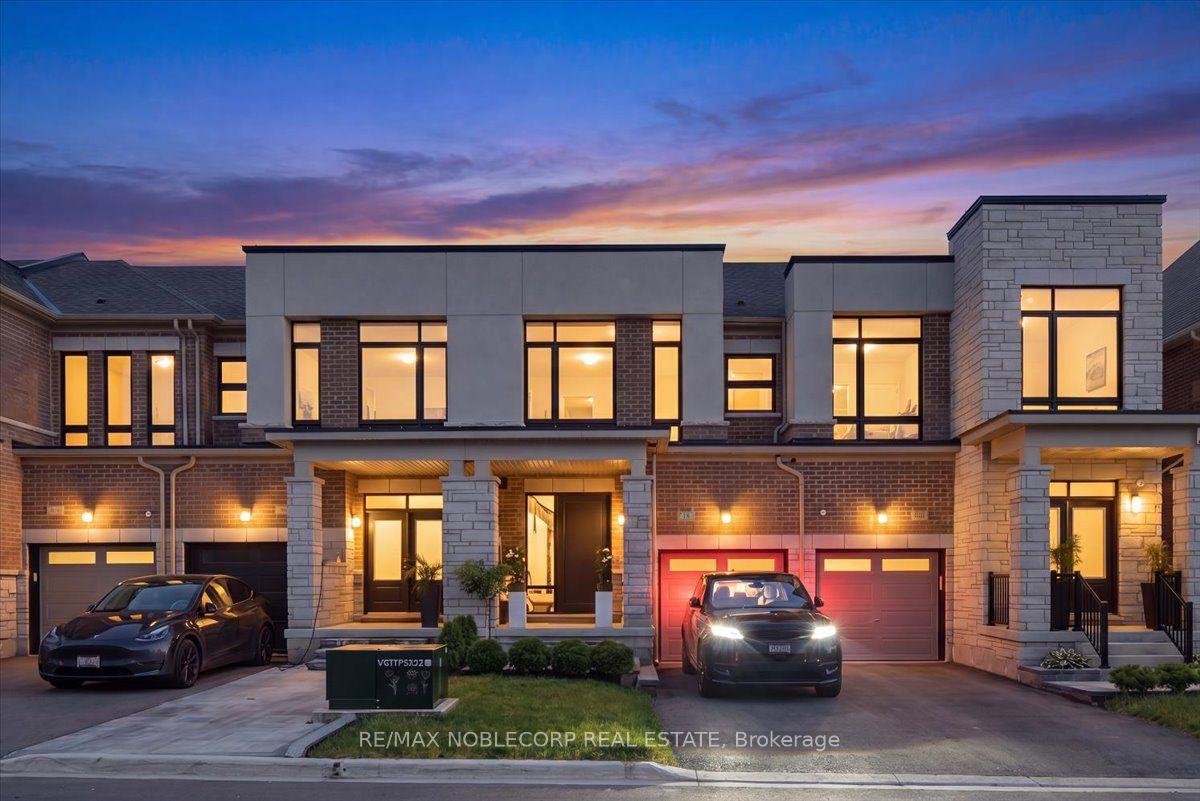 18 Ghent Drive — photo 1