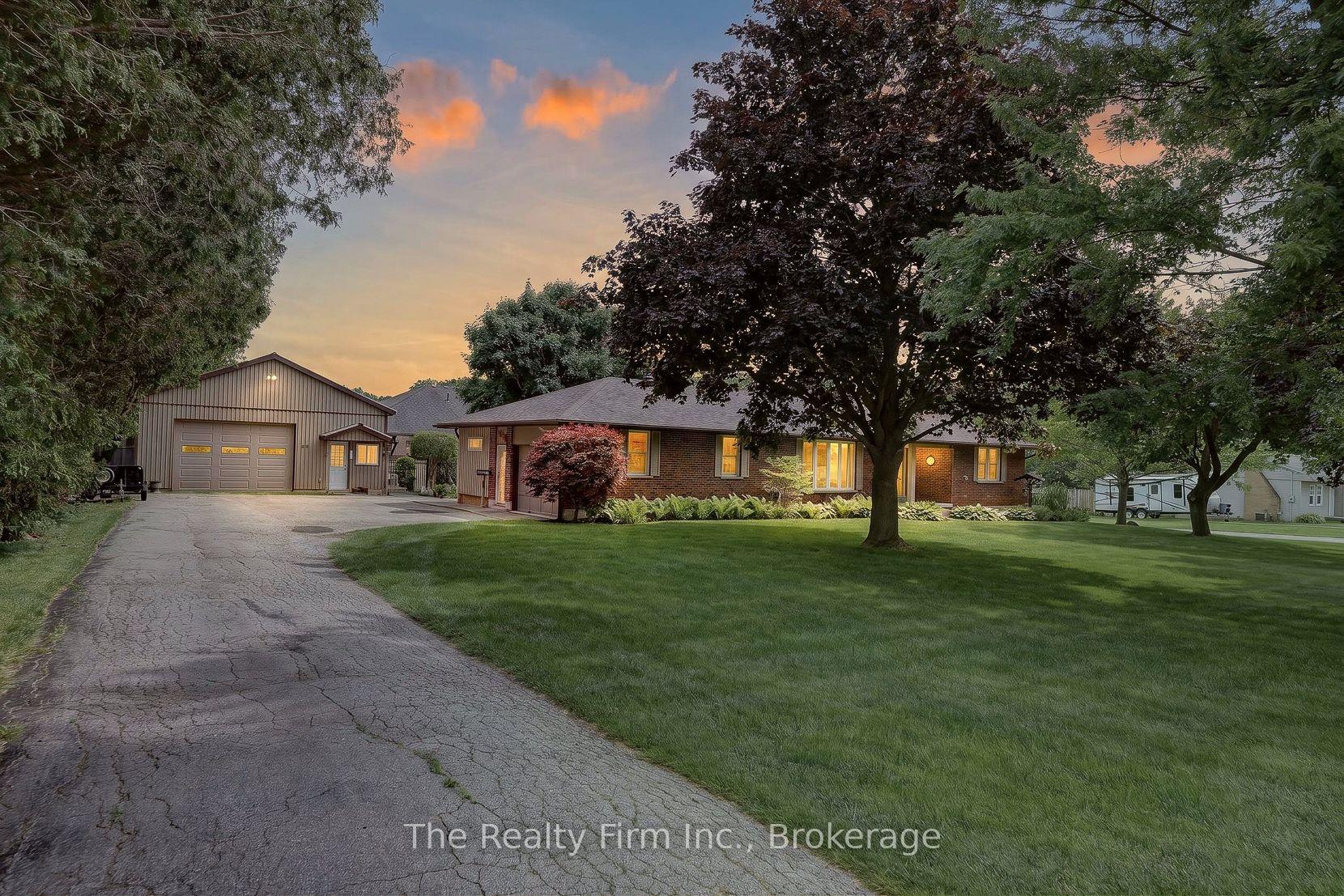71 North Town Line W, Ingersoll — Detached for sale, photo 1